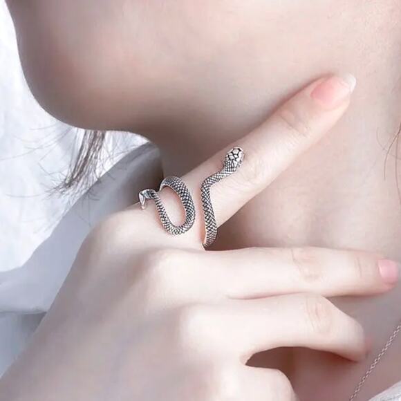 Snake Serpent Silver Ring Vampire Witch Halloween Scary Spooky Birthday Gift NEW